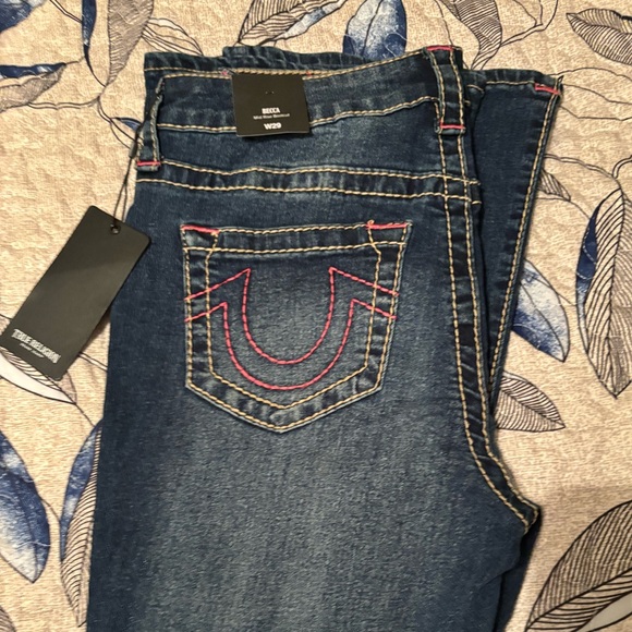 True Religion Women's Dark Blue Jeans with Pink Stitching - Picture 1 of 3